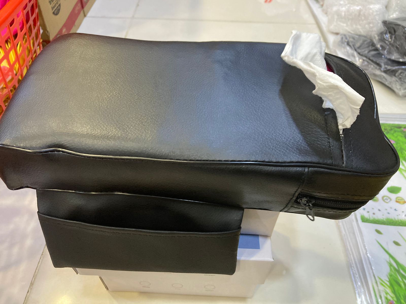 Car Armrest Box Height Pad Universal Central Elbow Rest Support Leather Auto Armrest Cover With Tissue Holder Armrest Cover